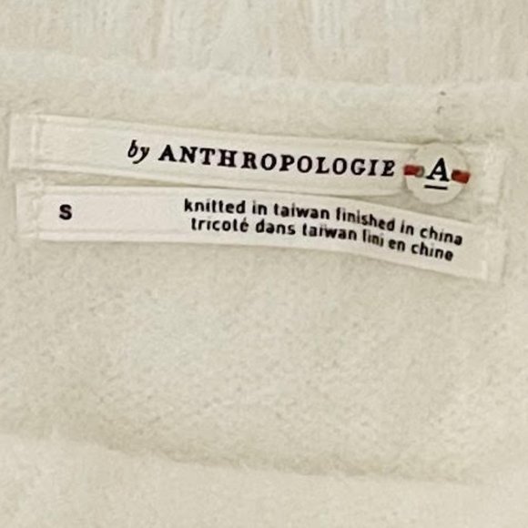 Anthropologie Small Cream Asymmetrical Hem Short  Sleeve Eyelash Sweater - Picture 5 of 6